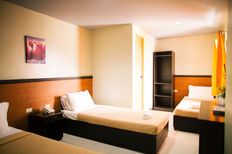 Bedroom 3, Ati-Atihan Festival Hotel, Kalibo