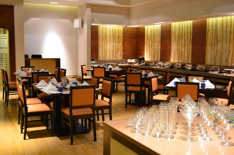 Food & Drinks 5, The Cloud Hotel, Ahmadabad