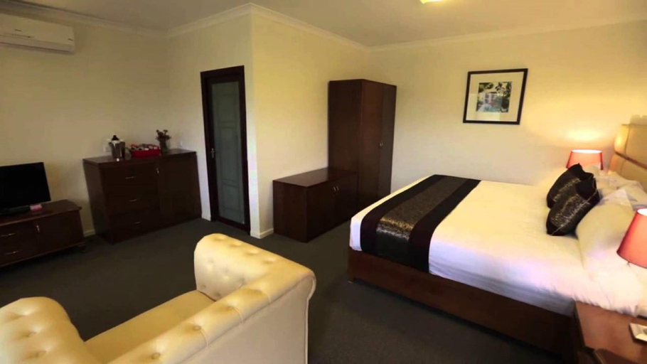 Bedroom 3, Foothills Conference Centre, Yarra Ranges - Lilydale