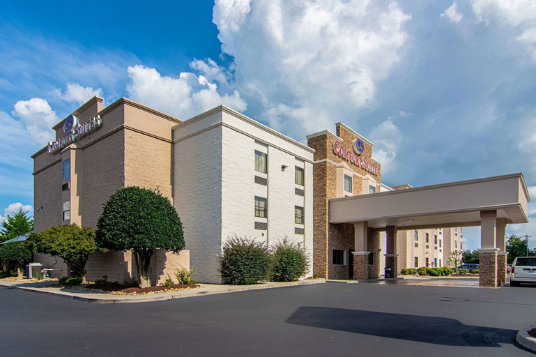 Exterior & Views 29