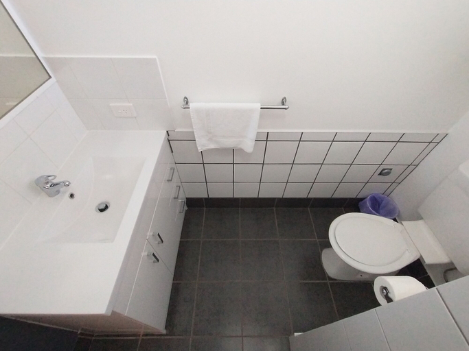 Bathroom 4, Aspley Sunset Motel, Aspley