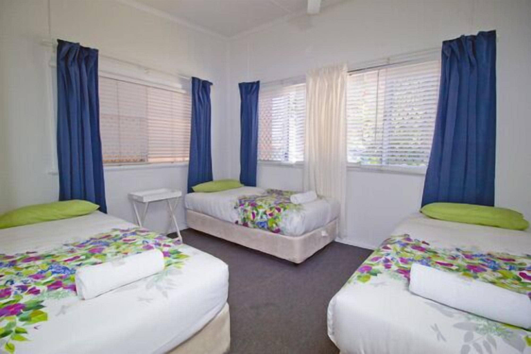 Bedroom 3, Bargara Gardens Motel & Holiday Villas, Burnett - Pt A