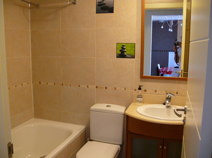 Bathroom 4, APARTMENTSUITESPAIN FORMIGAL ORDESA Jardín, Huesca
