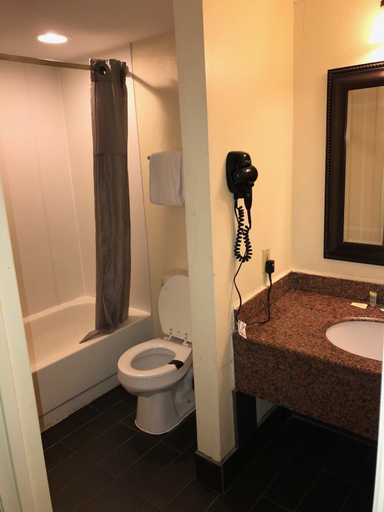Bathroom 4, Motel 6 Tallahassee, FL – North Monroe, Leon