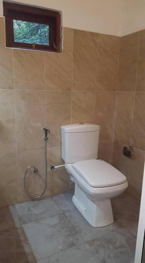 Bathroom 4, Asharo Sigiriya Villa, Dambulla