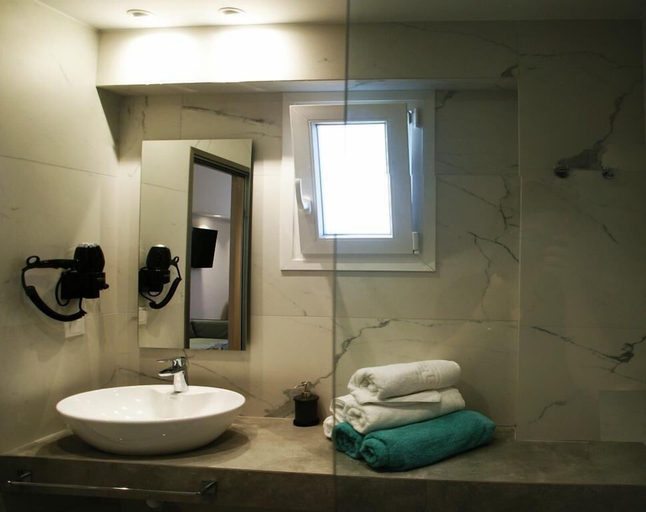Bathroom 5, Thalero Holidays Center, Ionian Islands