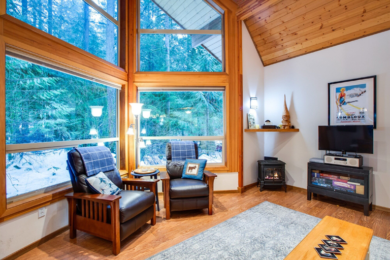 Others 4, 04SL - Hot Tub - BBQ - Pets OK - Sleeps 5, Whatcom