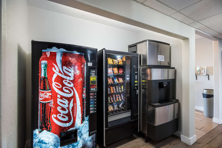 Food & Drinks 4, Quality Inn & Suites Pueblo West, Pueblo