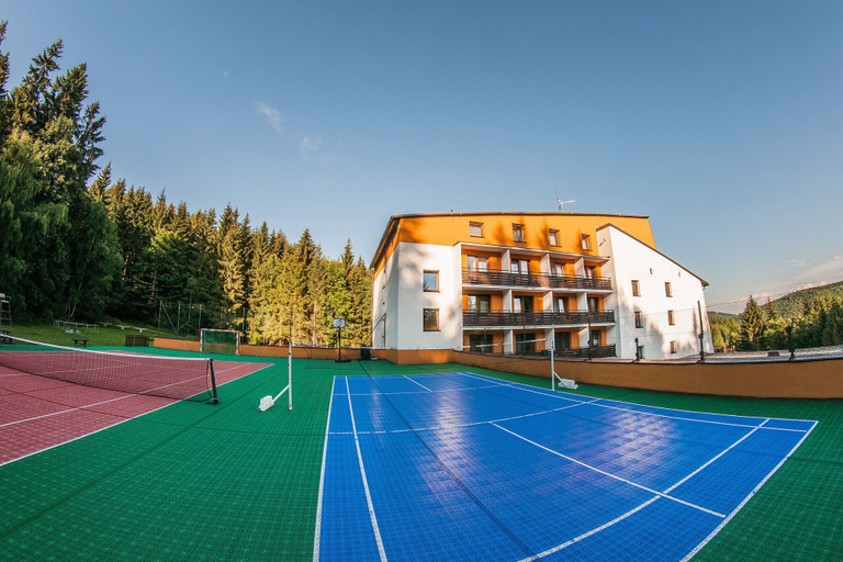 Exterior & Views 2, Hotel Kamzík, Bruntál
