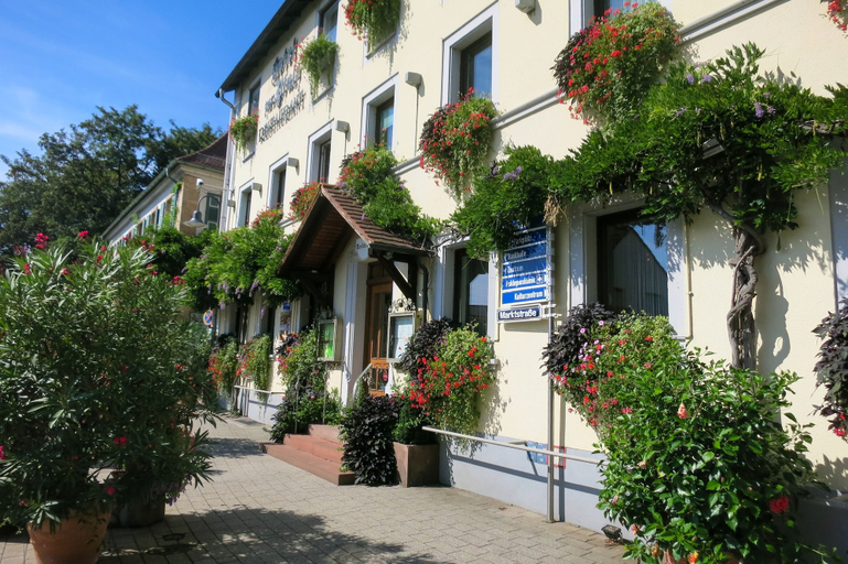 Exterior & Views 2, Hotel zur Pfalz, Germersheim