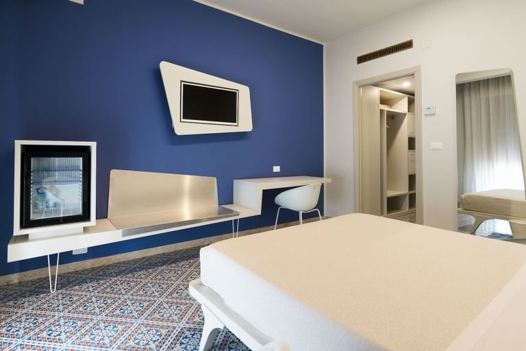 Bedroom 3, Saracen Sands Hotel & Congress Centre, Palermo