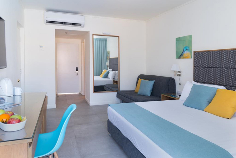Bedroom 4, Americana Hotel