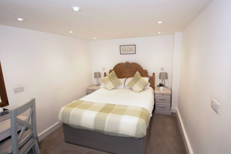 Bedroom 2, The Plough Inn, Derbyshire