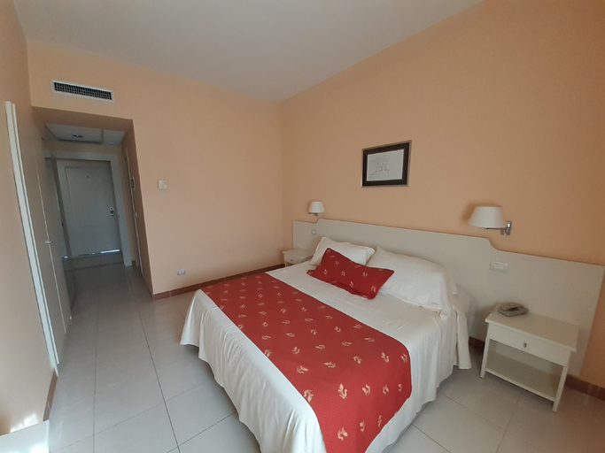 Bedroom 2, Barion Hotel And Congressi, Bari