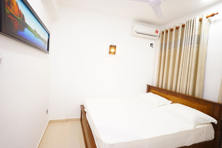 Bedroom 2, Amazing Alexandra Apartment, Thimbirigasyaya
