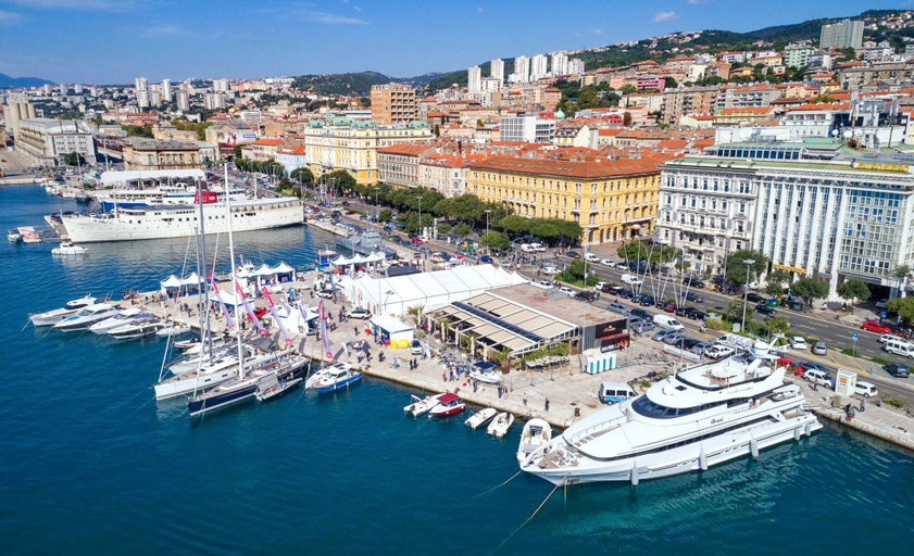 Exterior & Views 2, Modern Luxury 2-bedroom apt With Balcony & Patio, Rijeka