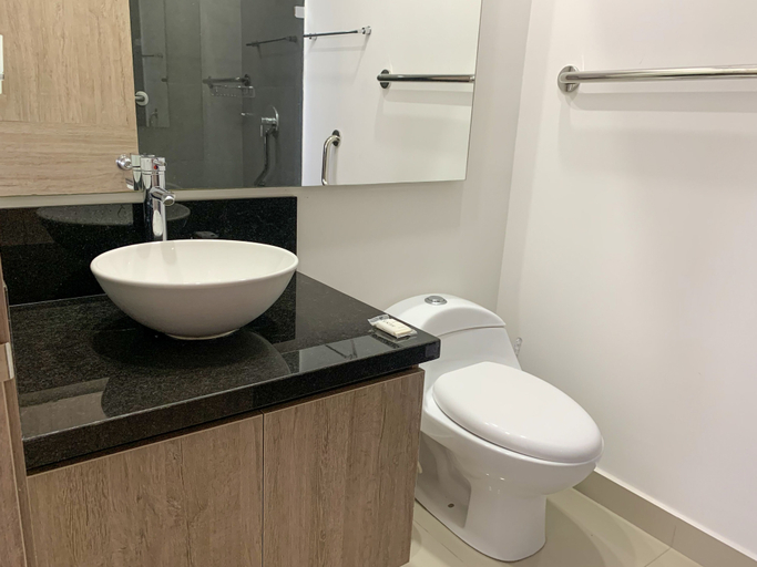 Bathroom, Home Beach at Infinitum Building, Cartagena de Indias