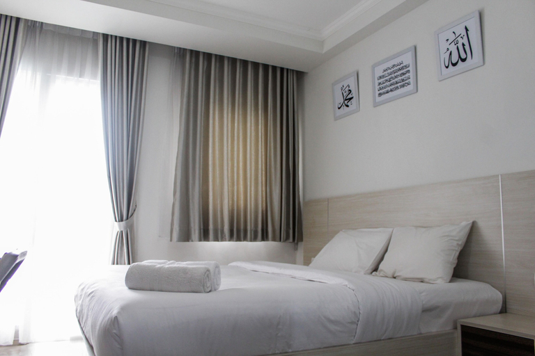 Bedroom 5, Comfy and Strategic Studio Signature Park Grande Apartment By Travelio, Jakarta Timur