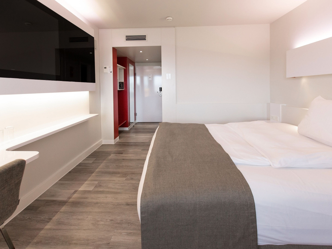 Bedroom 4, DORMERO Hotel Hannover, Region Hannover