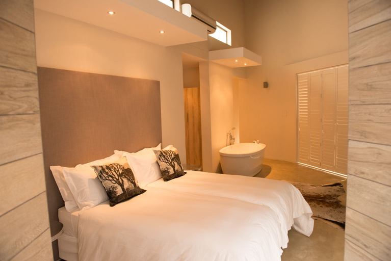 Bedroom 3, Moditlo River Lodge, Mopani