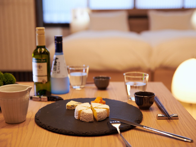 Food & Drinks 5