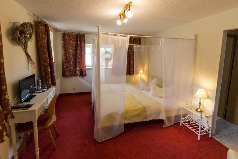 Bedroom 3, Romantik Hotel Zum Lindengarten, Görlitz