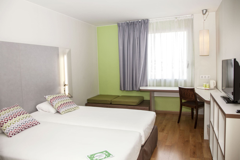 Bedroom 4, Travelodge BCN Cornellá Fira, Barcelona