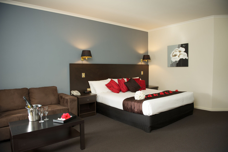 Bedroom 2, ibis Styles Adelaide Manor, Adelaide