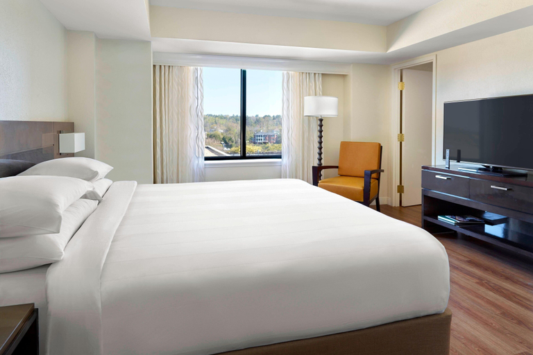Bedroom 3, Augusta Marriott at the Convention Center, Richmond