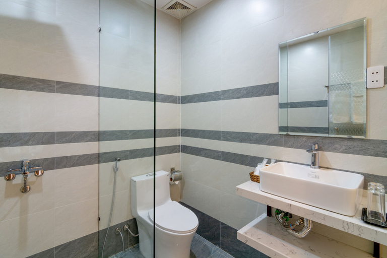Bathroom 3, An Bang Scent Beach Homestay, Da Nang