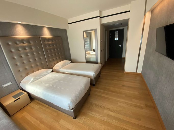 Bedroom 8
