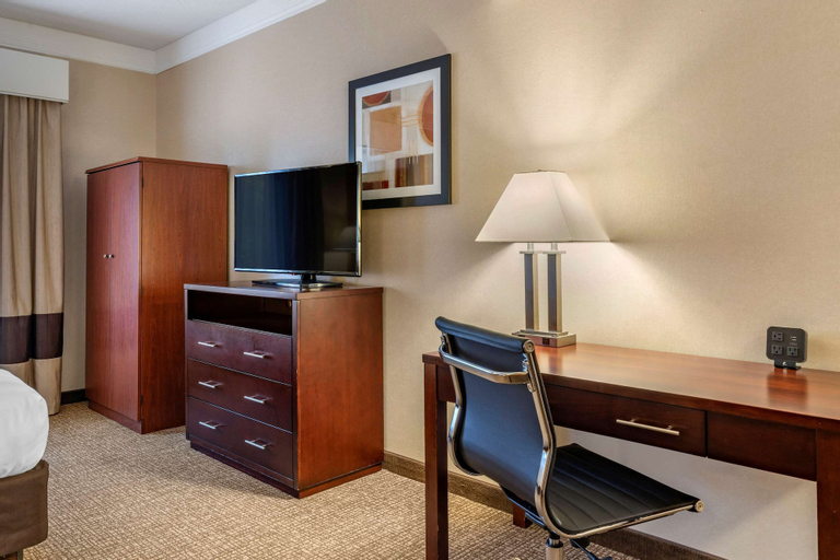 Comfort Suites Linn County, Linn