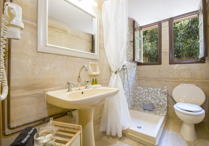 Bathroom 5, Evangelos Apartments, Crete