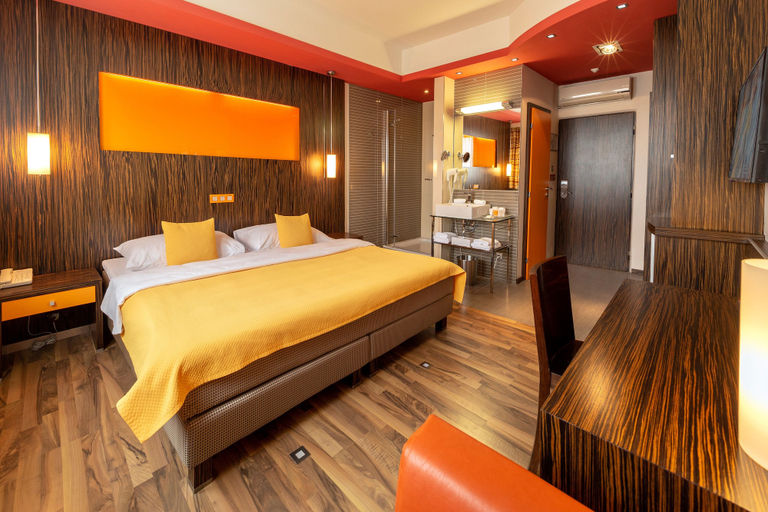 Bedroom 2, Hotel Continental, Brno