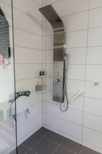 Bathroom 4, Socrates Organic Village - Wild Olive, West Greece
