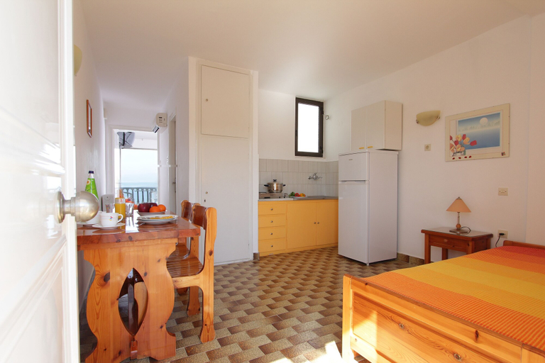 Others 5, Apollon Apartments, Peloponnese