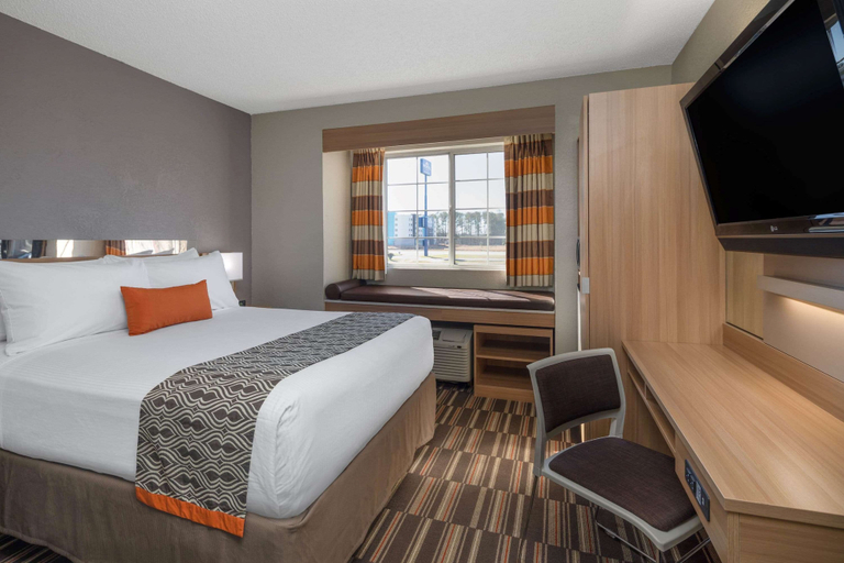 Bedroom 3, Microtel Inn & Suites by Wyndham Florence, Florence