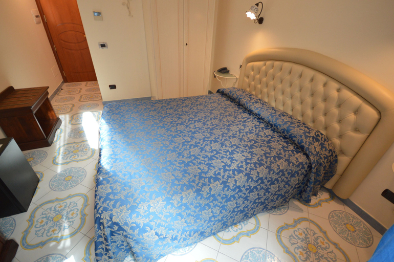 Bedroom 5, B&B Palazzo Pisani, Salerno