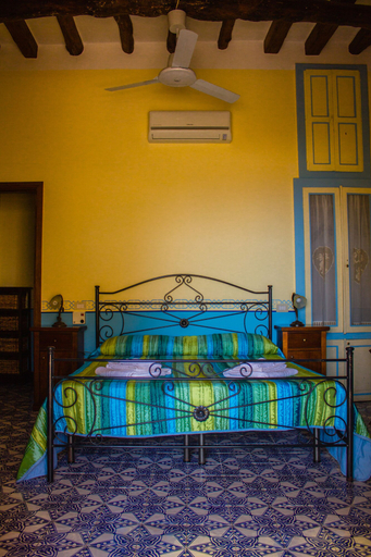 Bedroom 5, Hotel Arcangelo - Salina, Messina