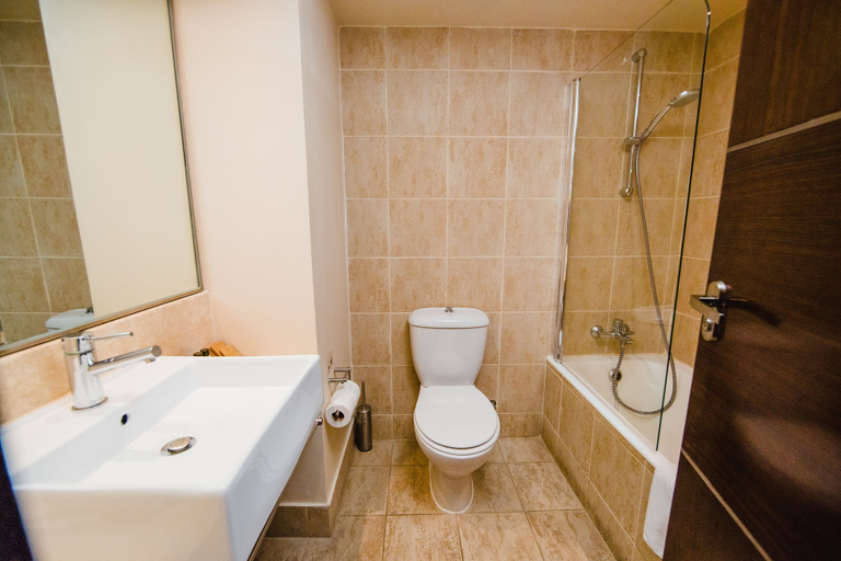 Bathroom 5, Napa Plaza Hotel - Adults Only