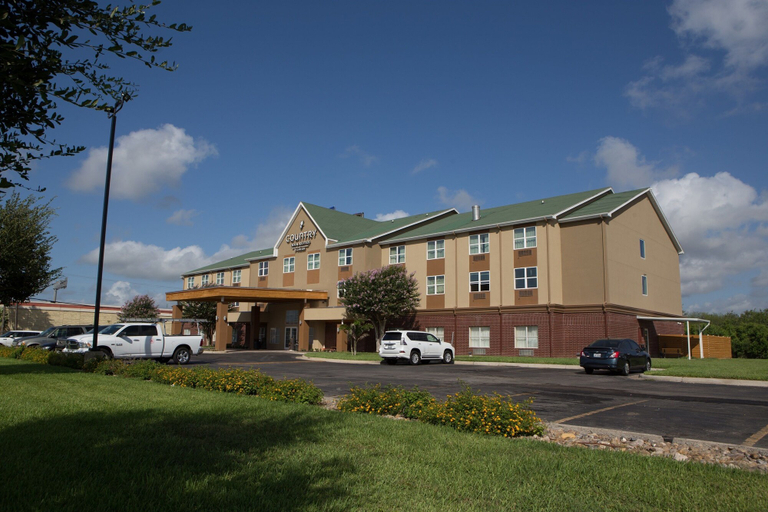 Exterior & Views 2, Country Inn & Suites by Radisson, Harlingen, TX, Cameron