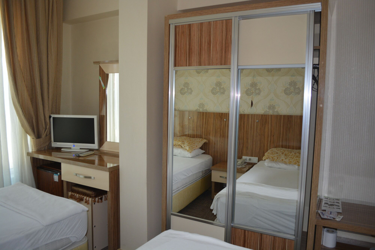 Bedroom 3, Yildirim Hotel, Şultan Koçhisar