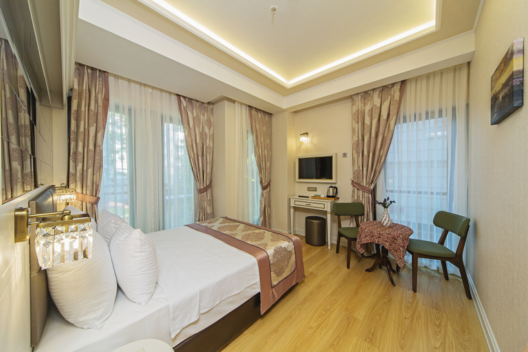 Bedroom 2, Grand Naki Hotel, Fatih