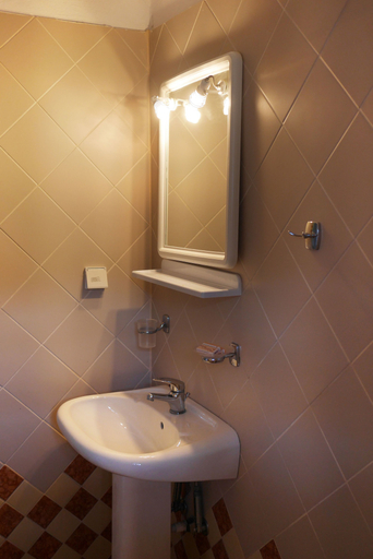 Bathroom 4, Areti Hotel, Crete
