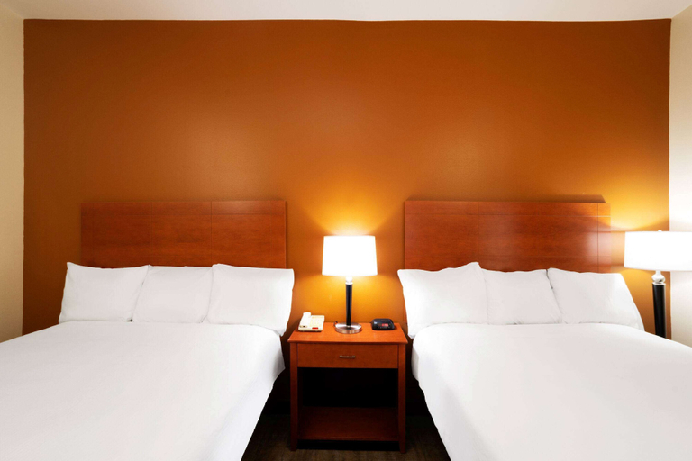 Bedroom 3, Baymont by Wyndham Savannah I-95, Chatham
