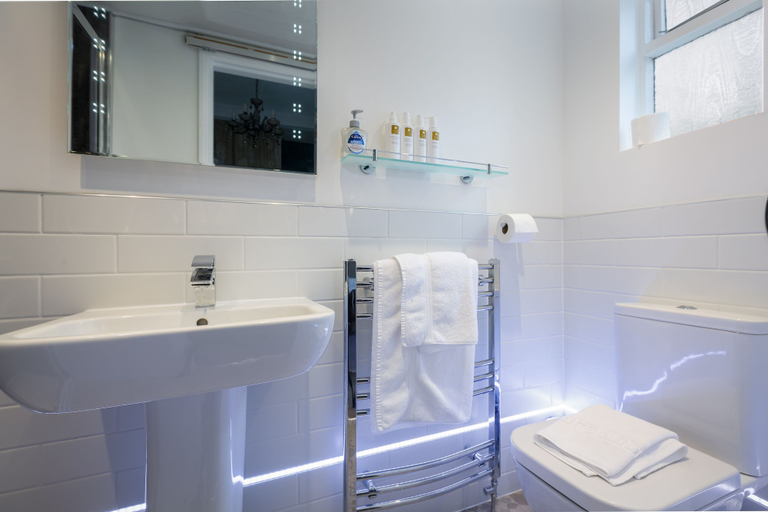Bathroom 4, Glencree, Cumbria