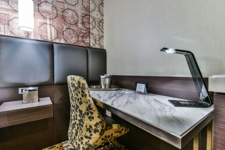 Bathroom 4, The Champlain Waterfront Hotel, an Ascend Collection Hotel, Simcoe