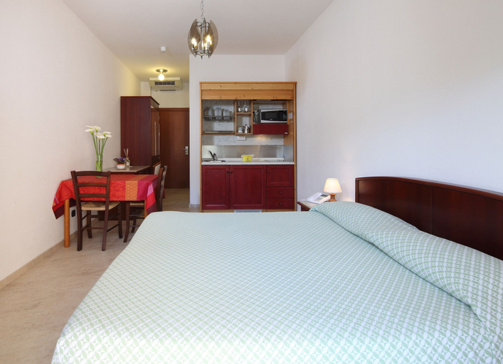 Bedroom 3, Residence Kriss, La Spezia