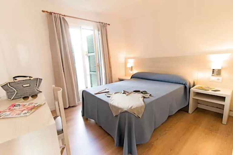 Bedroom 2, Apartamentos Cala Blanca, Baleares