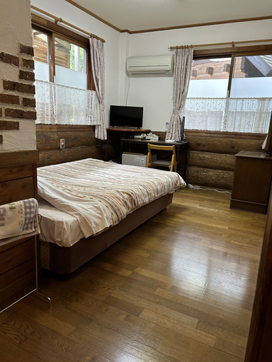 Bedroom 3, Pension and Log Cottage Hoshinoko, Karuizawa